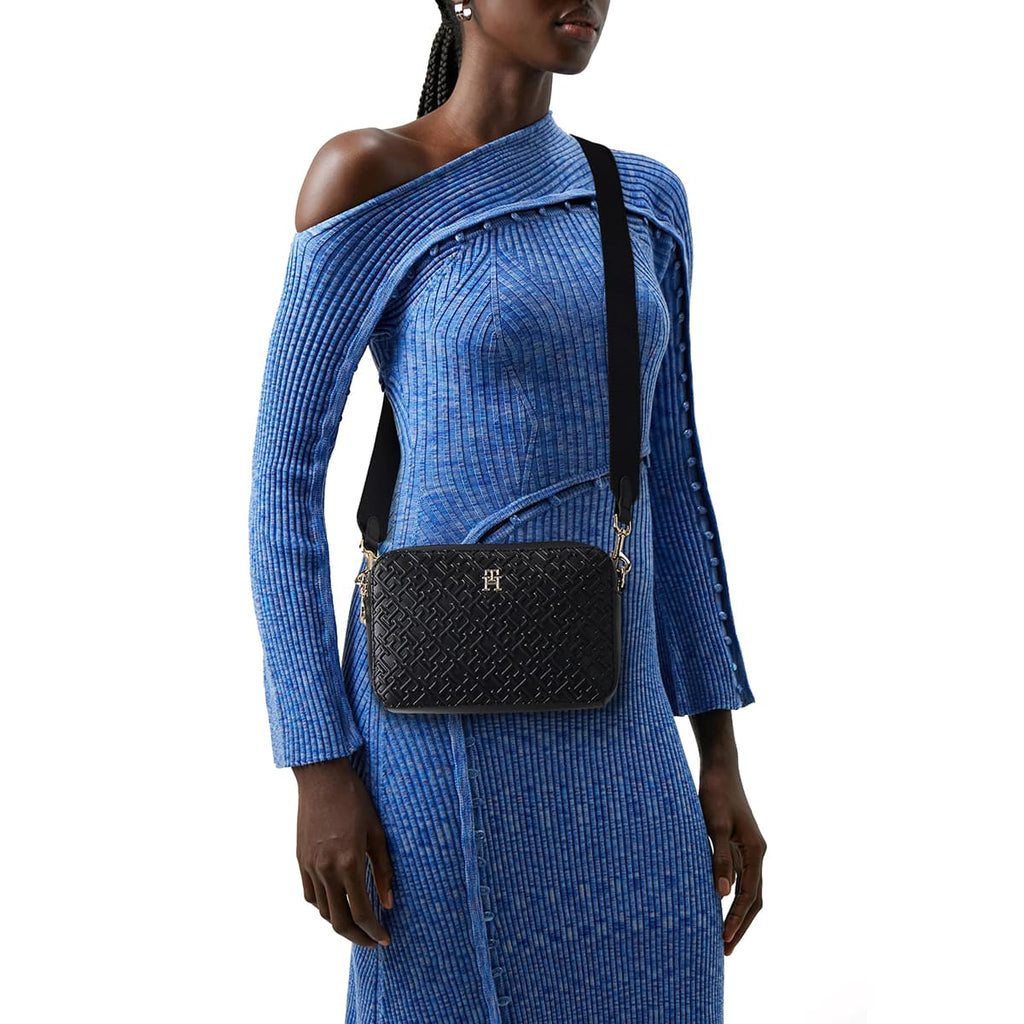 Tommy Hilfiger Black Women Cross Body Bag Aw0Aw16470