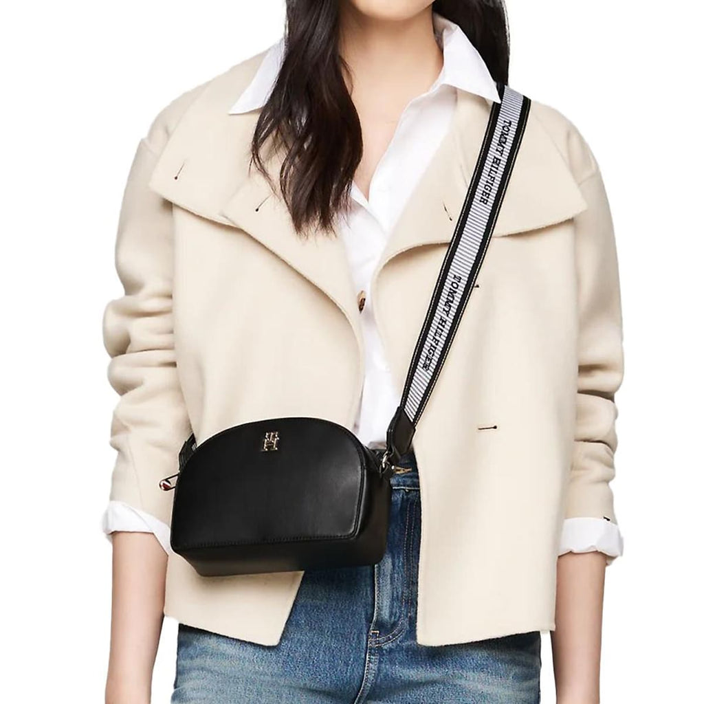 Tommy Hilfiger Black Women Cross Body Bag Aw0Aw16679