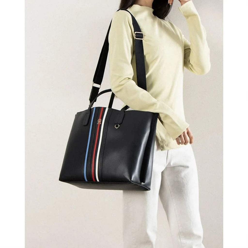 Tommy Hilfiger Black Women Shoulderbag Aw0Aw16409