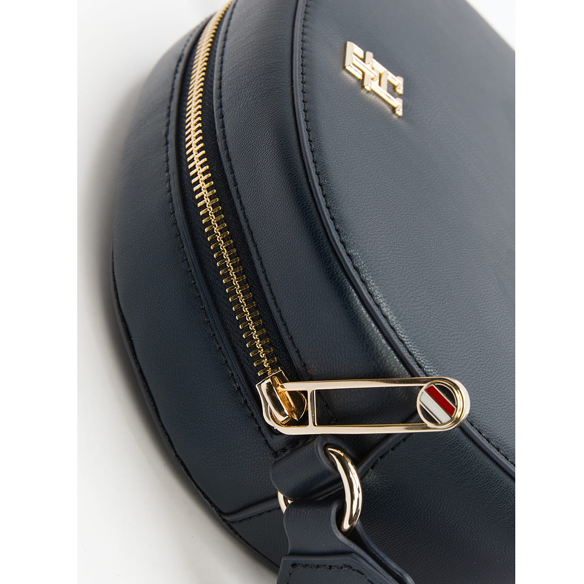 Tommy Hilfiger Blue Women Cross Body Bag Aw0Aw16682