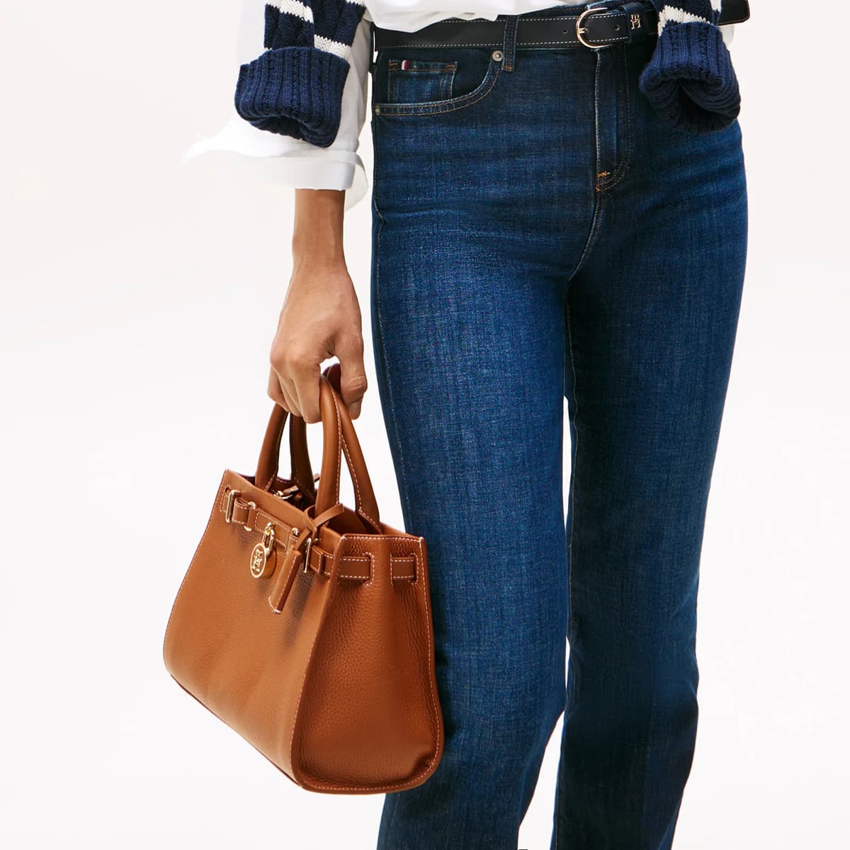 Tommy Hilfiger Brown Women Shoulder Handbag Aw0Aw17188