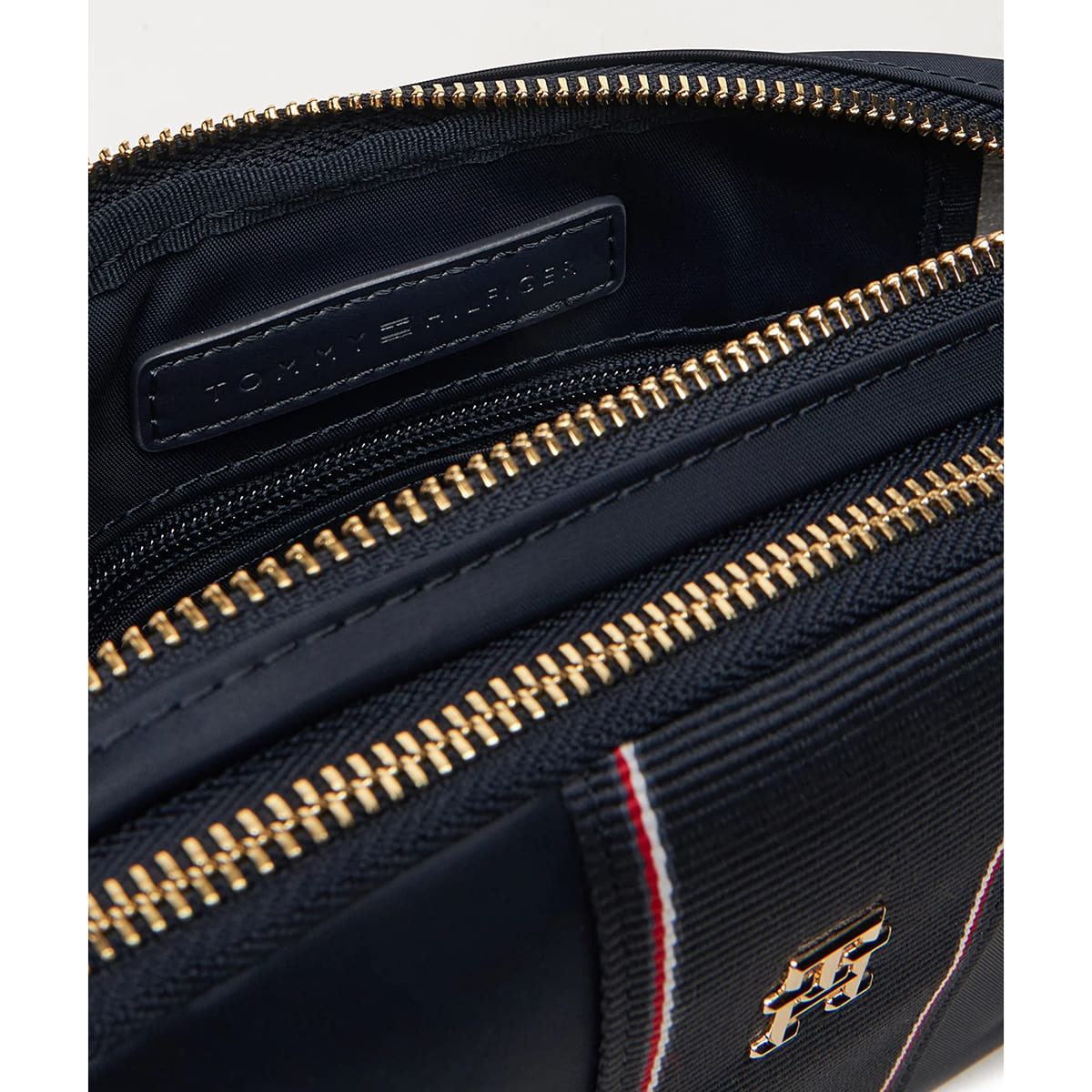 Tommy Hilfiger Navy Blue Women Cross Body Bag Aw0Aw17230