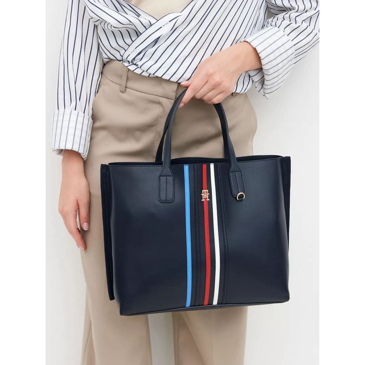 Tommy Hilfiger Navy Blue Women Shoulderbag Aw0Aw16409 Nvy
